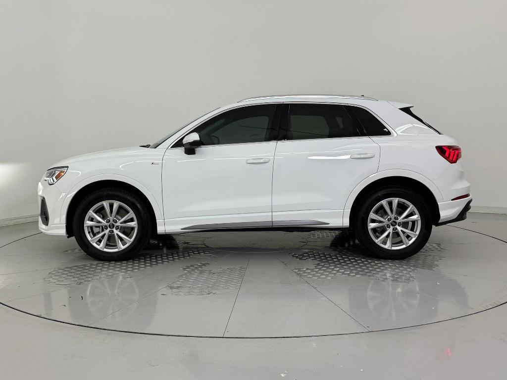 new 2025 Audi Q3 car, priced at $41,701