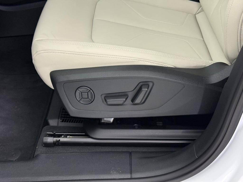 new 2025 Audi Q3 car, priced at $41,701