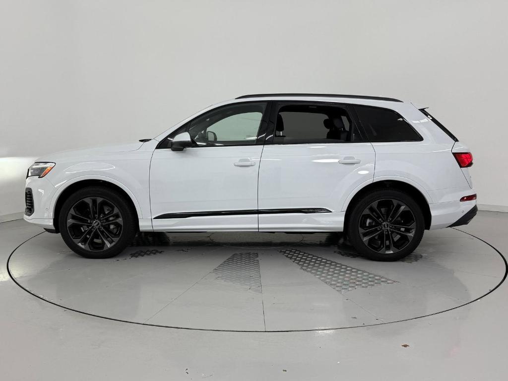 used 2025 Audi Q7 car, priced at $65,999