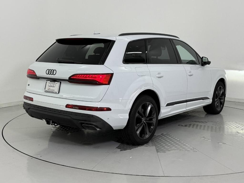 used 2025 Audi Q7 car, priced at $65,999