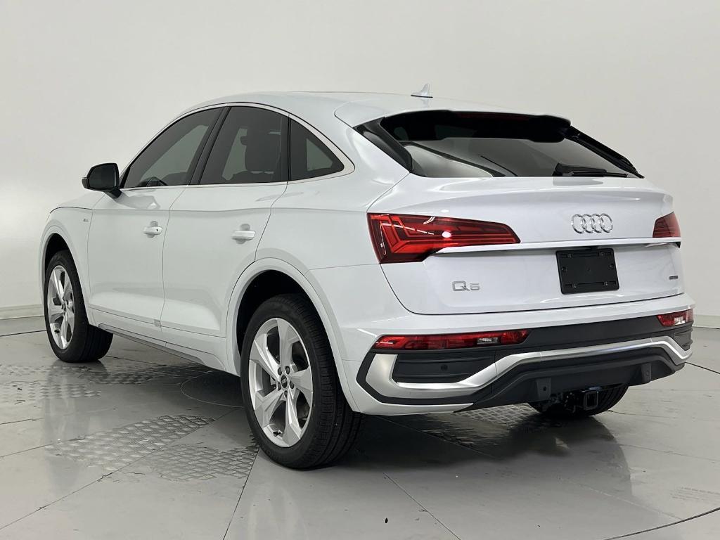 new 2025 Audi Q5 car, priced at $58,361