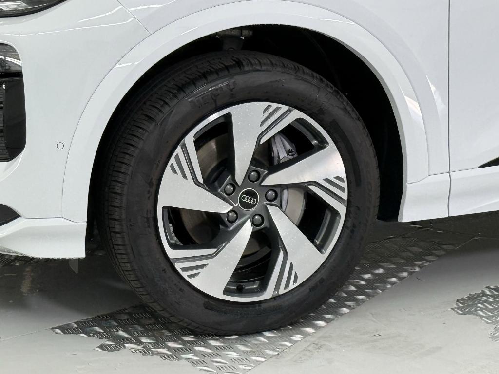 new 2025 Audi Q6 e-tron car, priced at $68,622