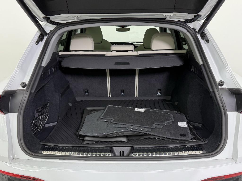 new 2025 Audi Q5 car, priced at $61,681