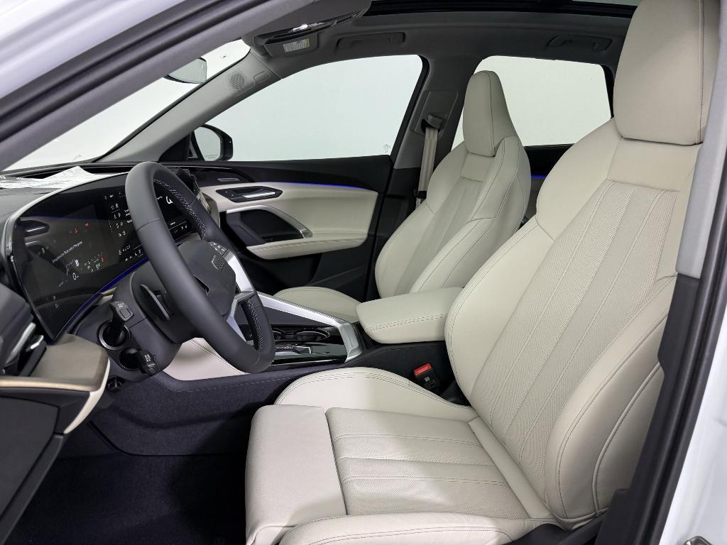 new 2025 Audi Q5 car, priced at $61,681