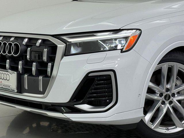 new 2025 Audi Q7 car, priced at $71,121