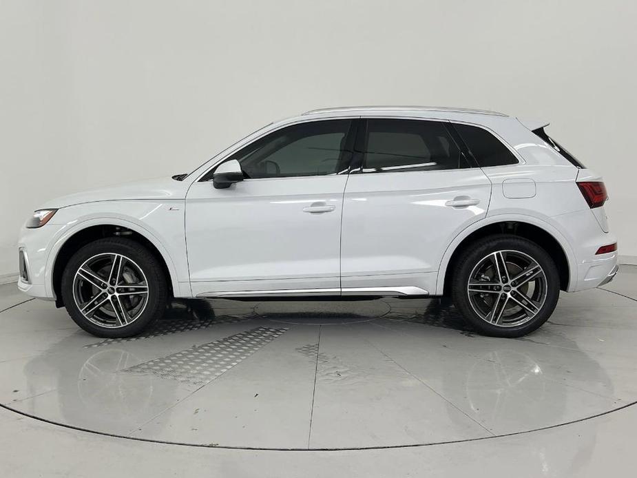 new 2024 Audi Q5 car, priced at $59,201