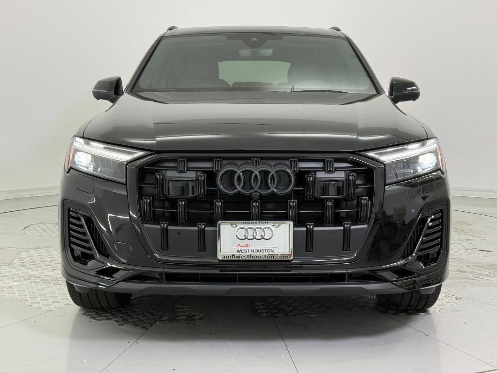 new 2026 Audi Q7 car, priced at $77,851
