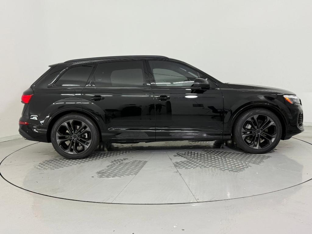 new 2026 Audi Q7 car, priced at $77,851