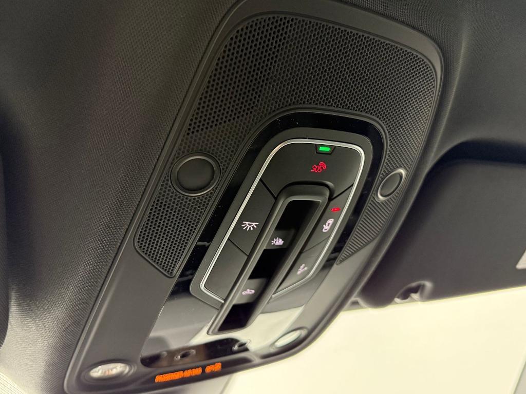 new 2026 Audi Q7 car, priced at $77,851