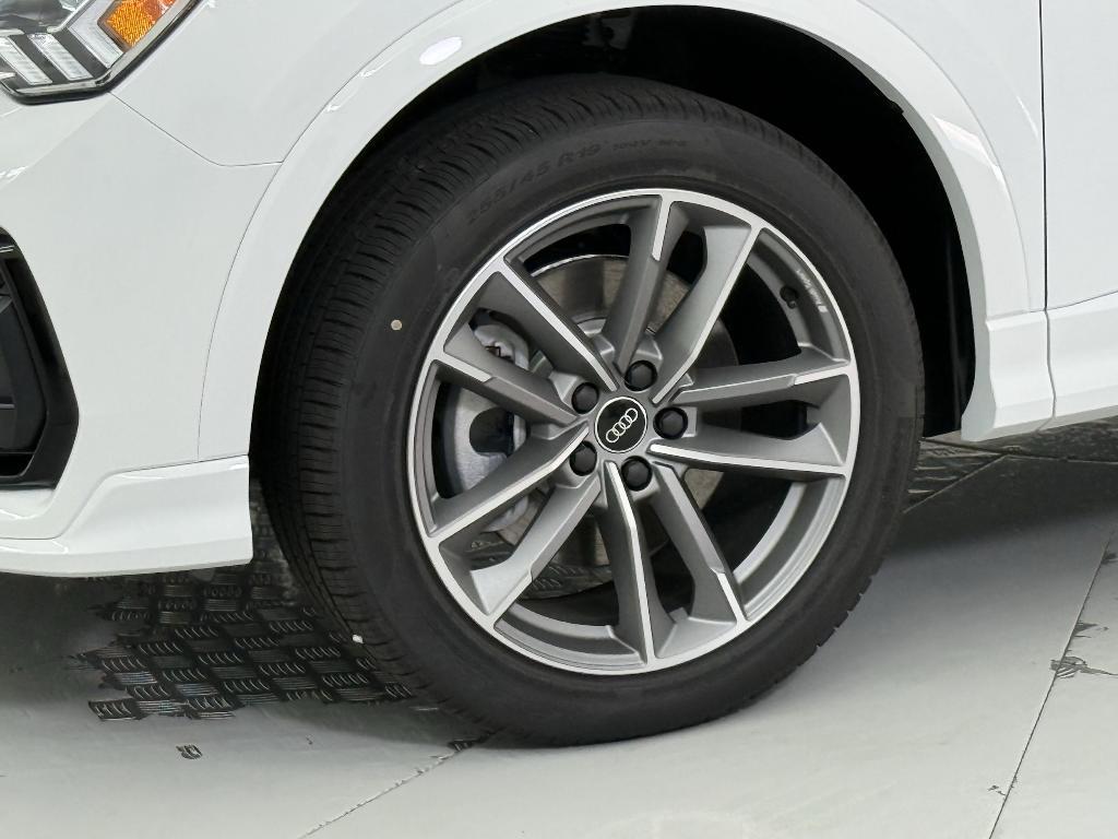 new 2025 Audi Q3 car, priced at $43,241