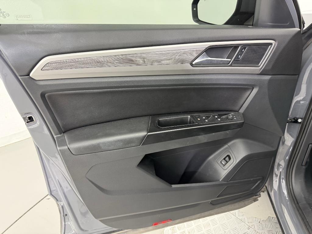 used 2020 Volkswagen Atlas Cross Sport car, priced at $18,999