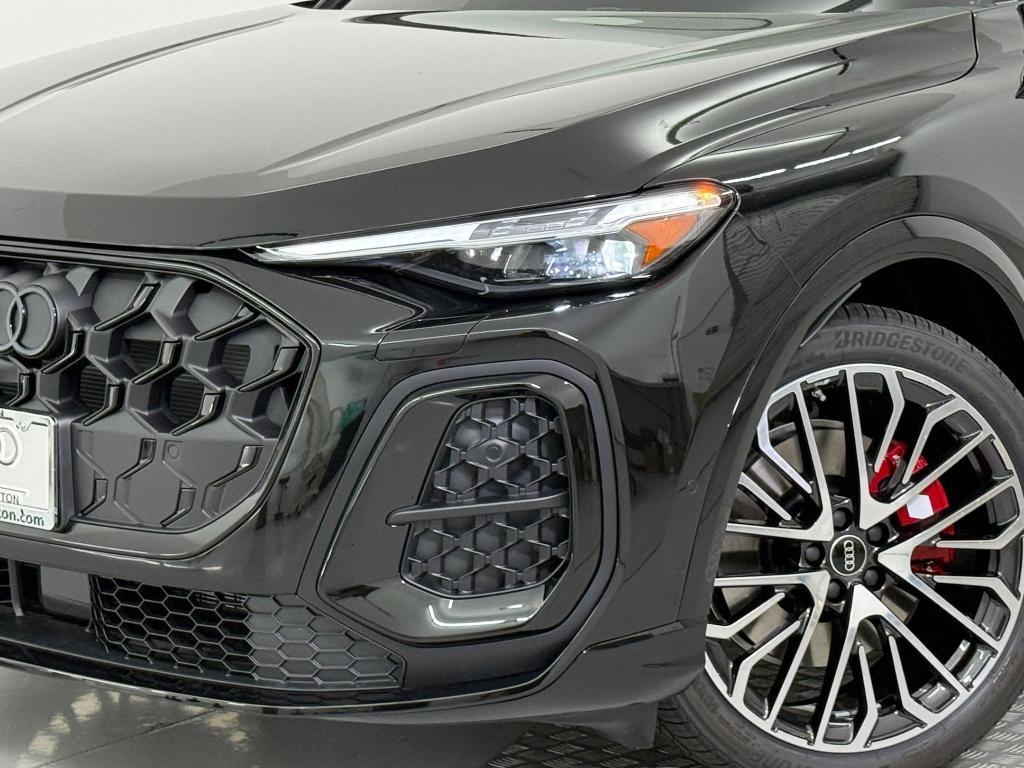 new 2025 Audi SQ5 car, priced at $74,915