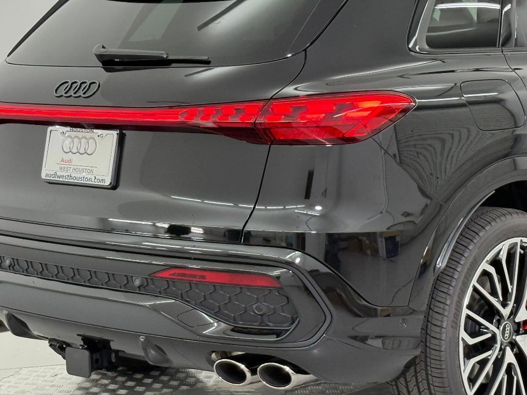 new 2025 Audi SQ5 car, priced at $74,915