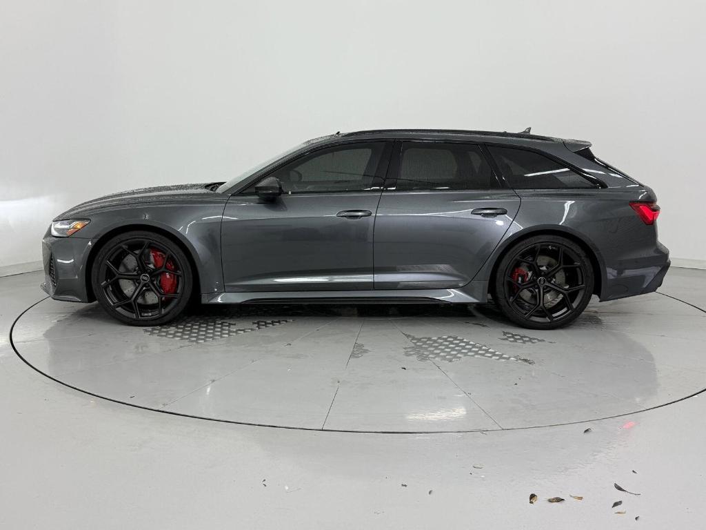 new 2025 Audi RS 6 Avant car, priced at $147,861