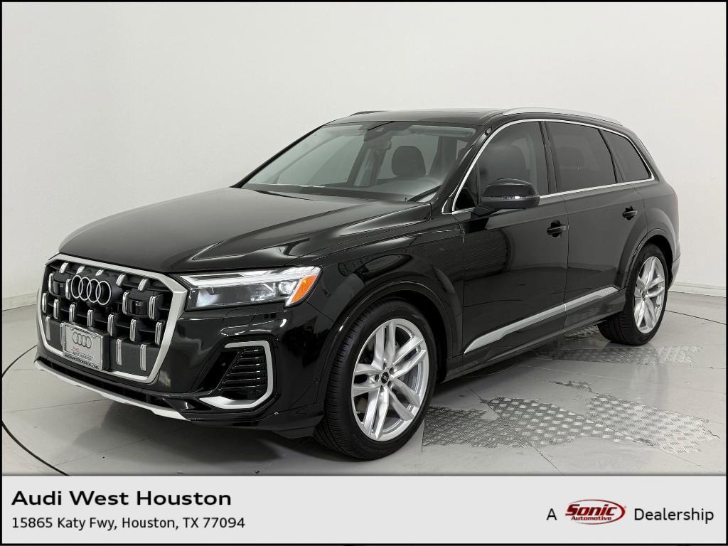 new 2025 Audi Q7 car, priced at $70,361