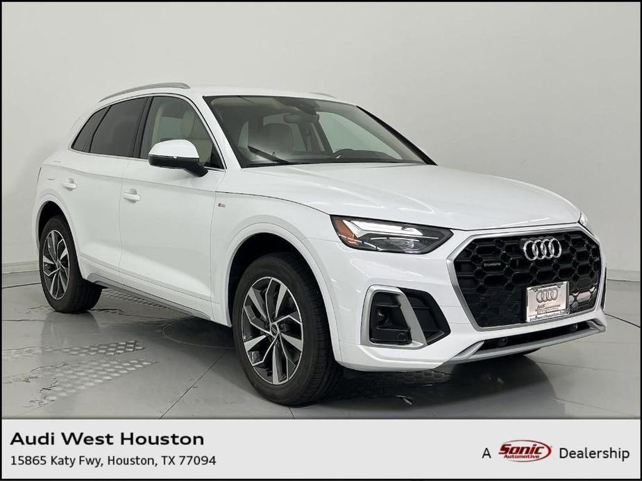 new 2025 Audi Q5 car, priced at $48,501