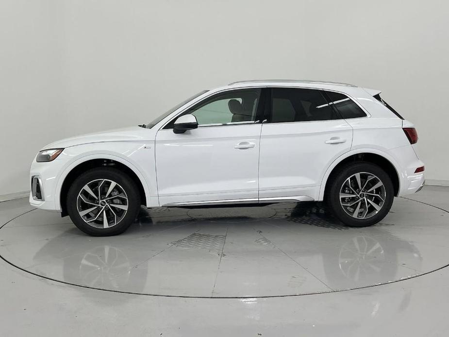 new 2025 Audi Q5 car, priced at $48,501