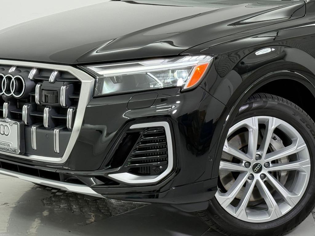 used 2025 Audi Q7 car, priced at $58,999