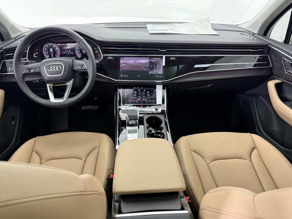 new 2025 Audi Q7 car, priced at $71,121