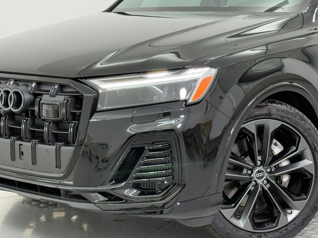 new 2026 Audi Q7 car, priced at $73,591