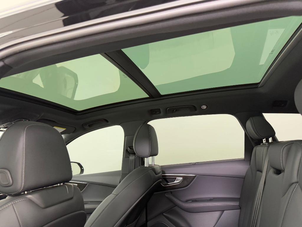 new 2026 Audi Q7 car, priced at $73,591