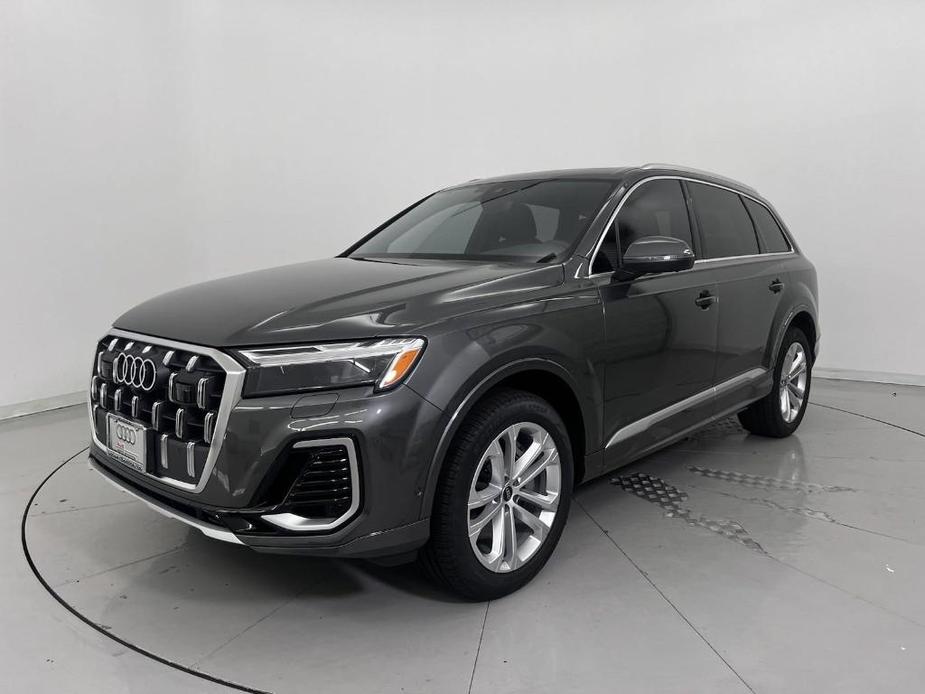 new 2025 Audi Q7 car, priced at $71,892