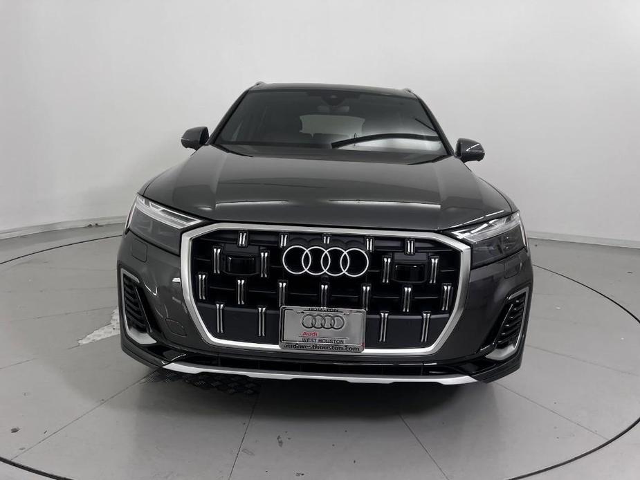 new 2025 Audi Q7 car, priced at $71,892