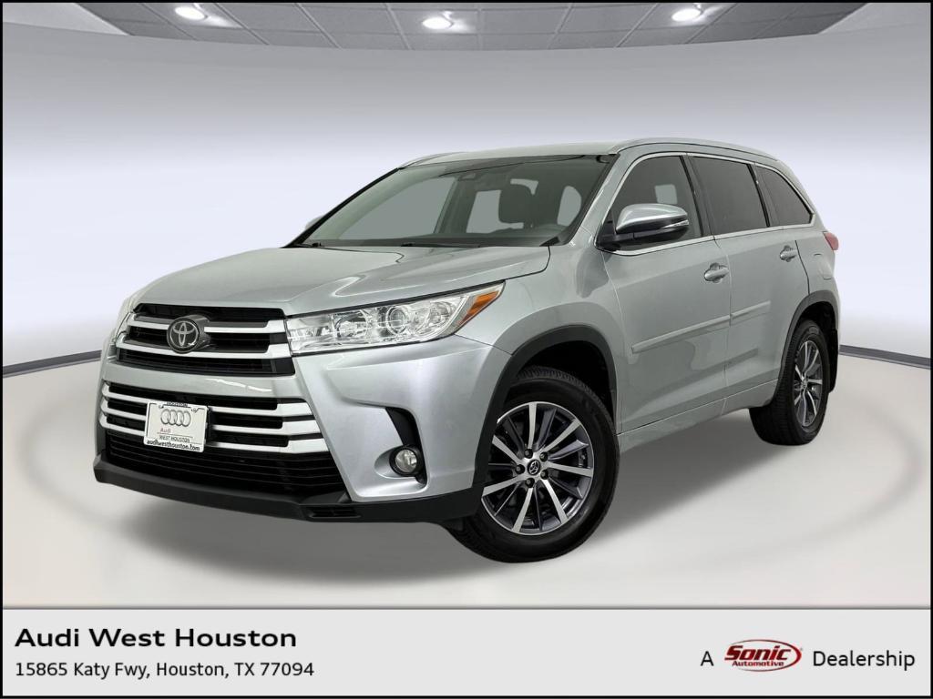 used 2018 Toyota Highlander car, priced at $21,496