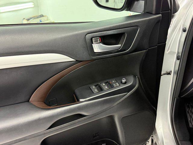 used 2018 Toyota Highlander car, priced at $22,997