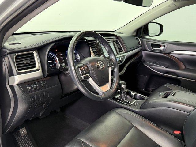 used 2018 Toyota Highlander car, priced at $23,999