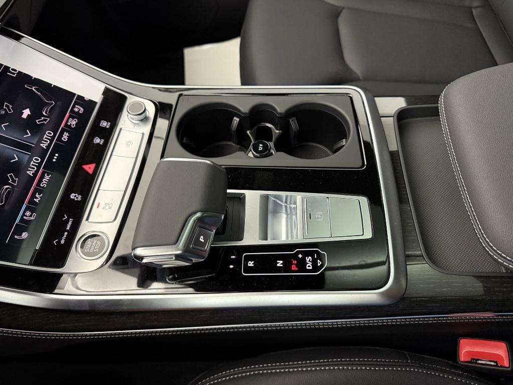 new 2025 Audi Q8 car, priced at $81,101