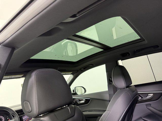 new 2025 Audi Q8 car, priced at $81,101