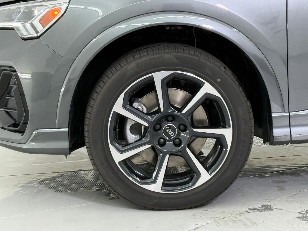 new 2025 Audi Q3 car, priced at $44,871