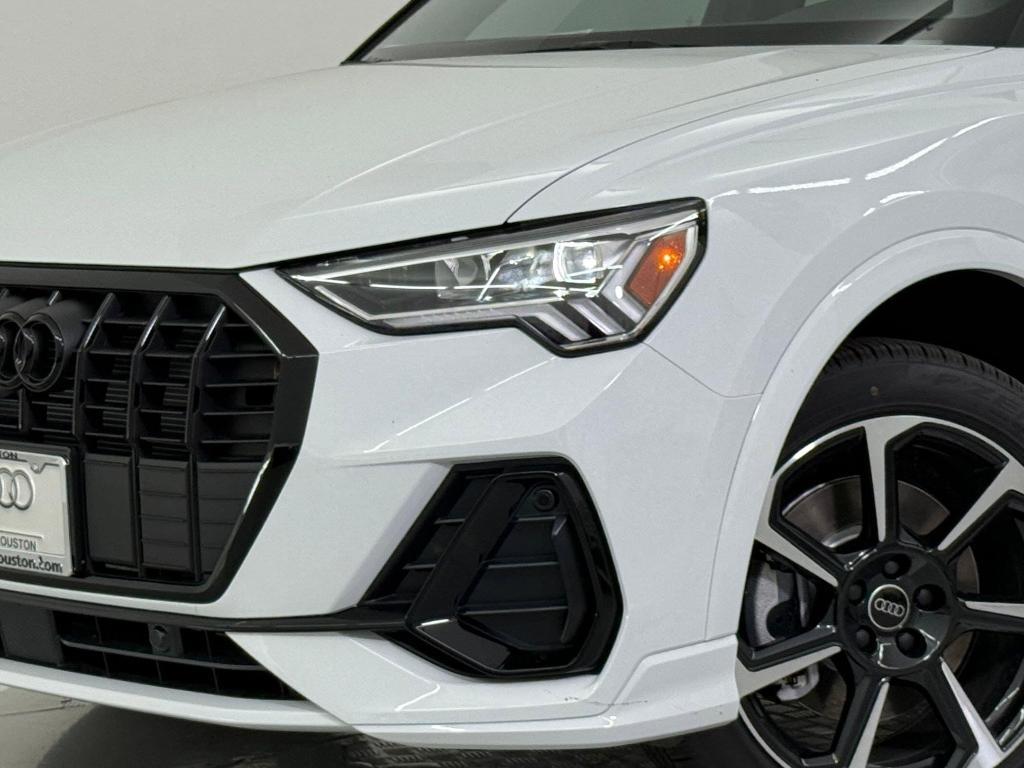 new 2025 Audi Q3 car, priced at $44,871