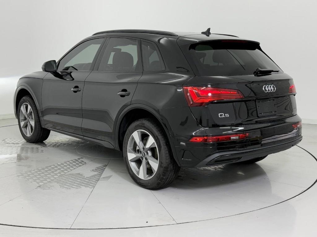 new 2025 Audi Q5 car, priced at $46,181