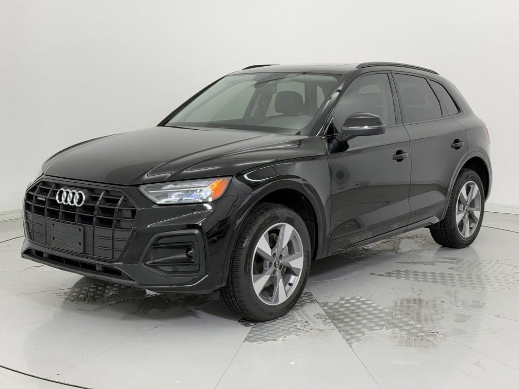 new 2025 Audi Q5 car, priced at $46,181