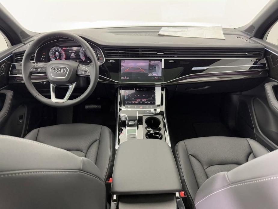 new 2025 Audi Q7 car, priced at $68,501