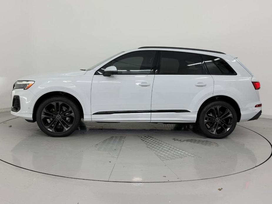 new 2025 Audi Q7 car, priced at $68,501