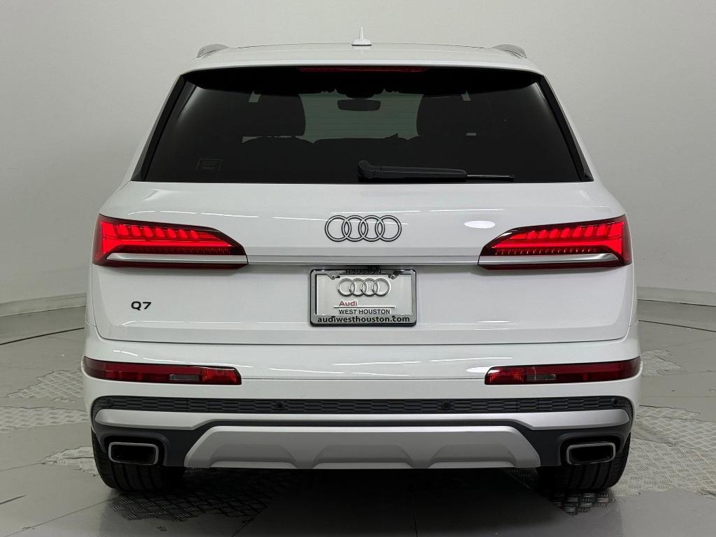 used 2025 Audi Q7 car, priced at $49,498