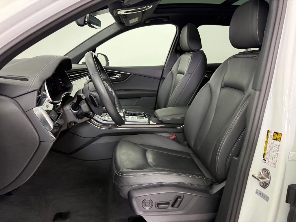 used 2025 Audi Q7 car, priced at $49,498