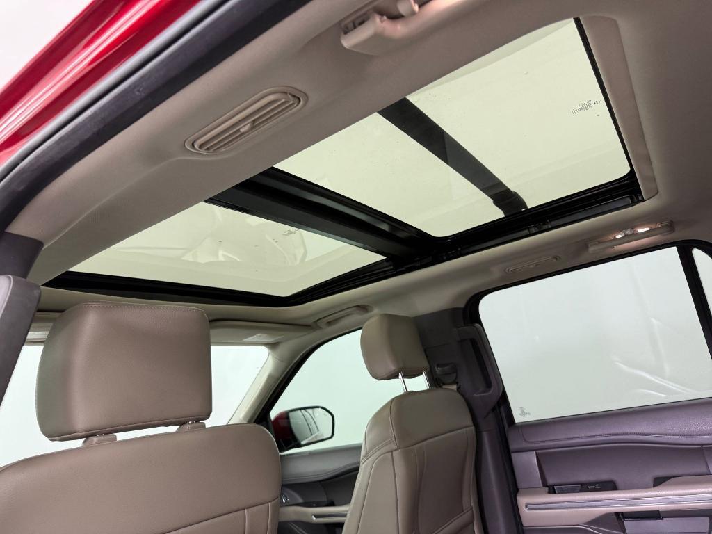 used 2020 Ford Expedition car, priced at $27,999
