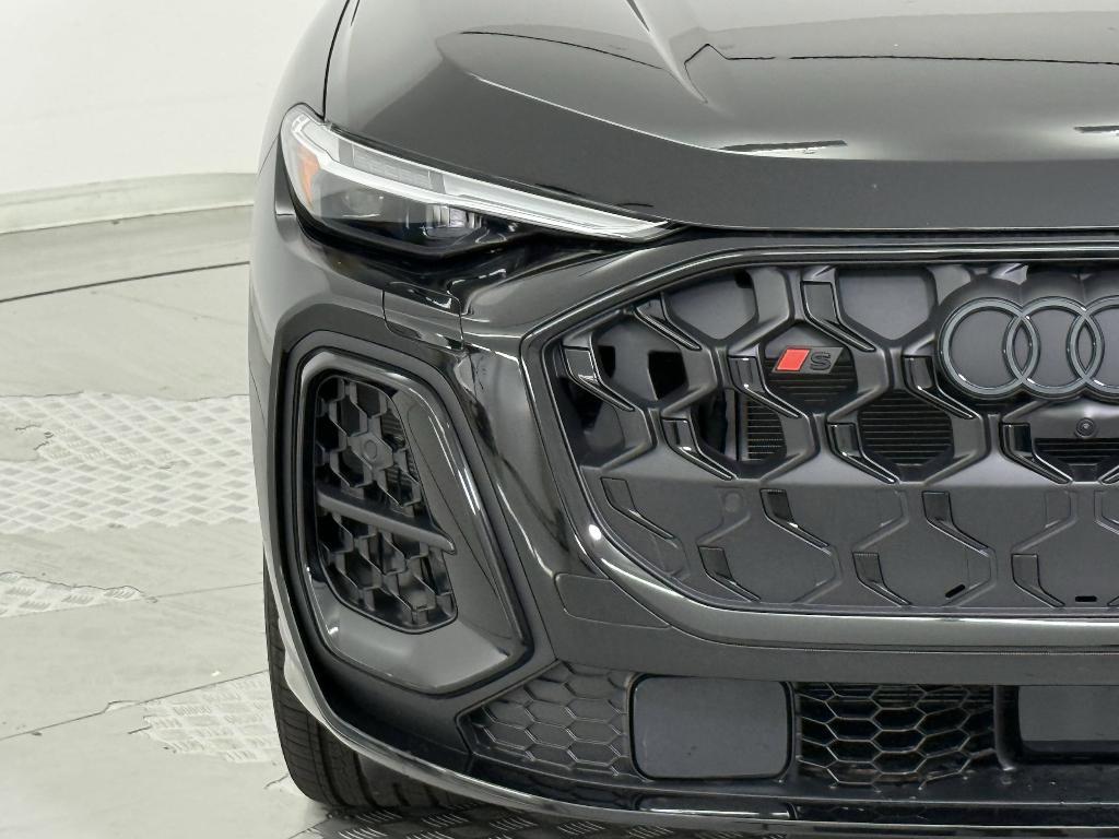 new 2025 Audi SQ5 car, priced at $74,265