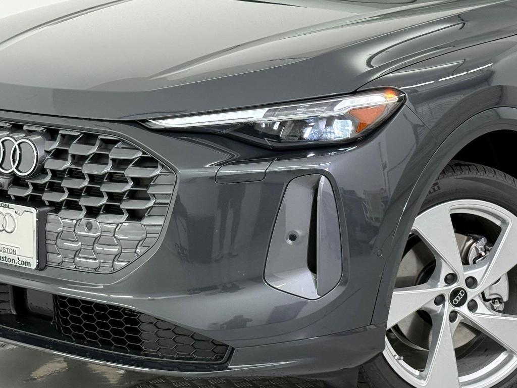 new 2025 Audi Q5 car, priced at $56,991