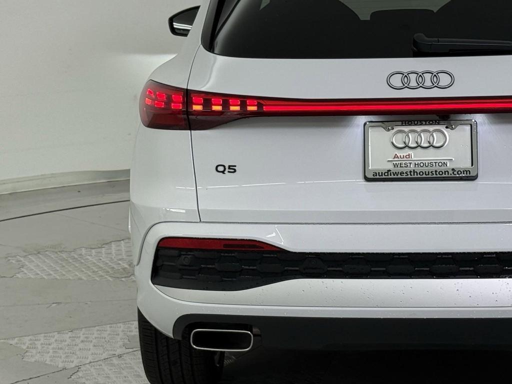 new 2025 Audi Q5 car, priced at $58,532