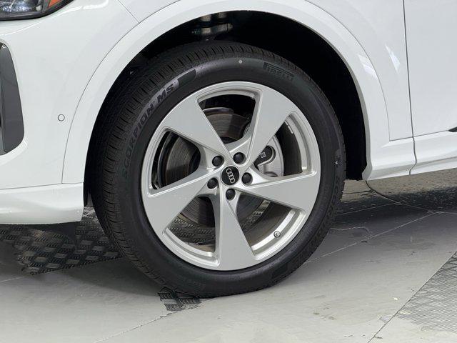 new 2025 Audi Q5 car, priced at $58,531