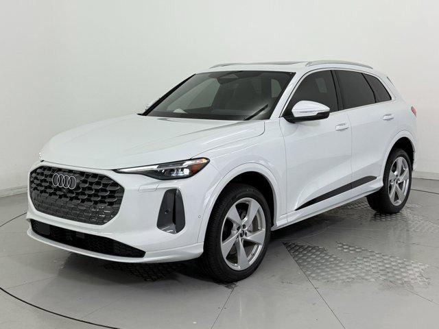 new 2025 Audi Q5 car, priced at $58,531