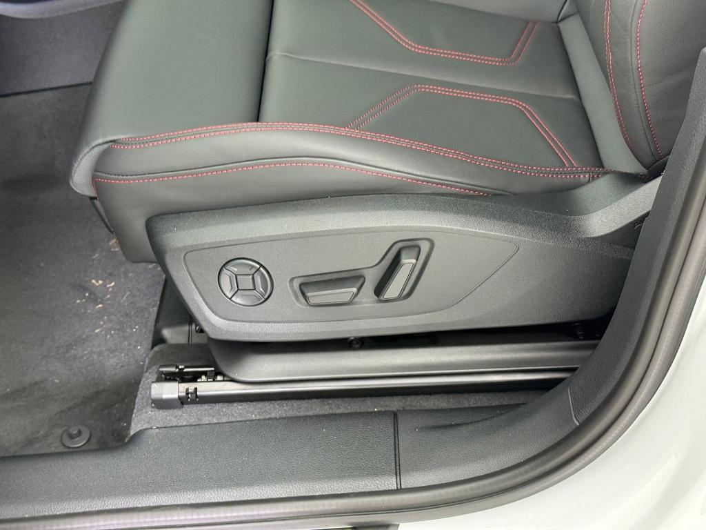 new 2025 Audi Q3 car, priced at $44,871