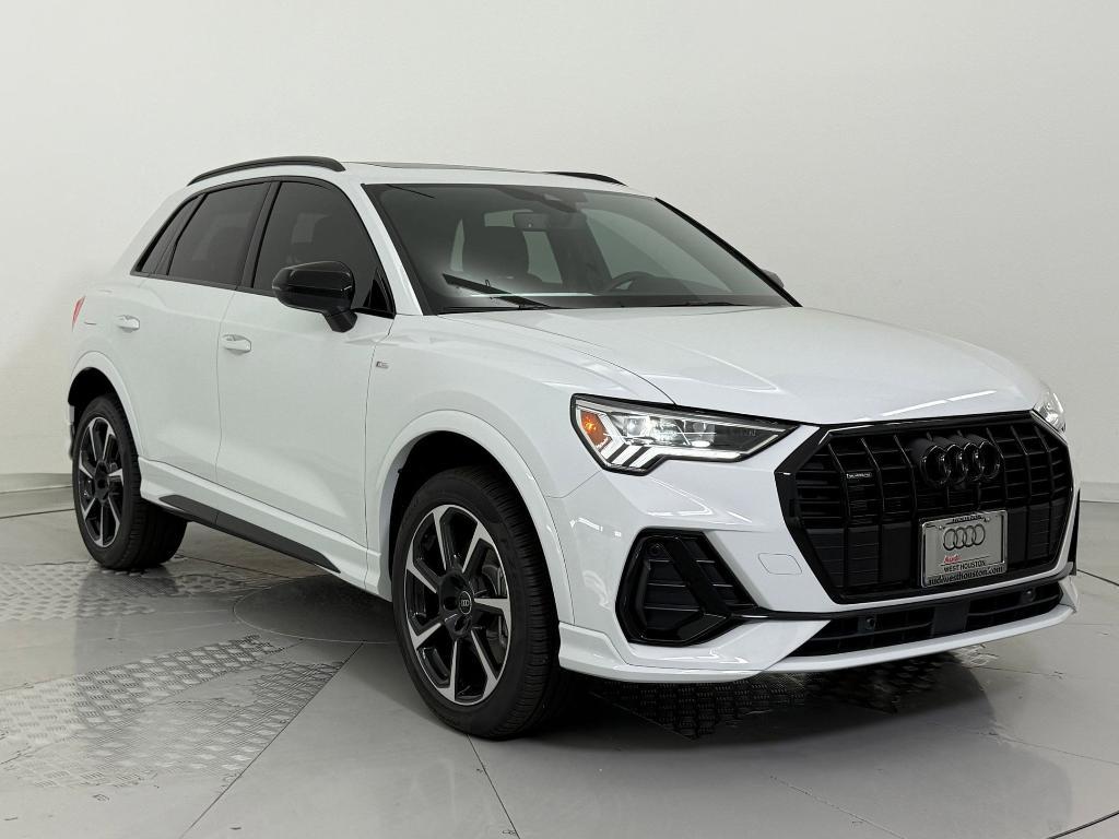 new 2025 Audi Q3 car, priced at $44,871