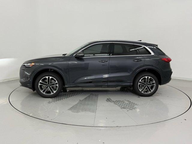 new 2025 Audi Q5 car, priced at $52,572