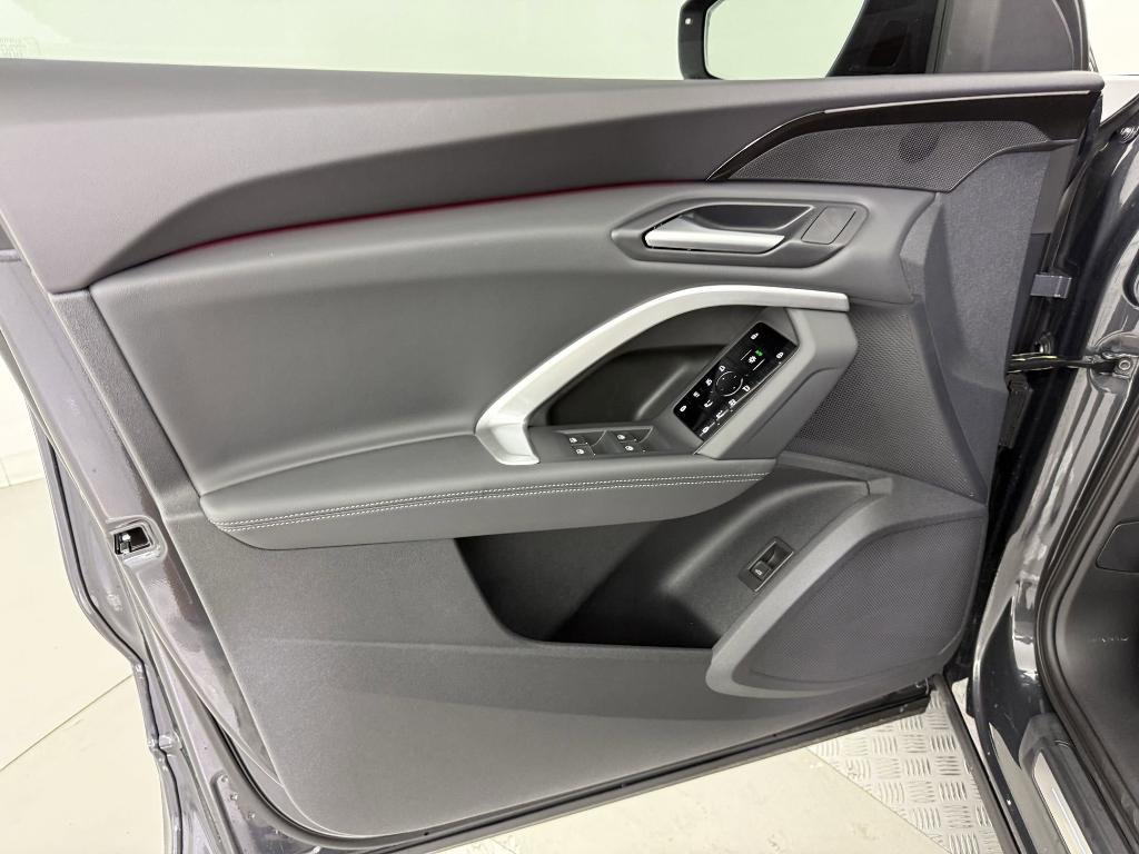 new 2025 Audi Q5 car, priced at $55,461